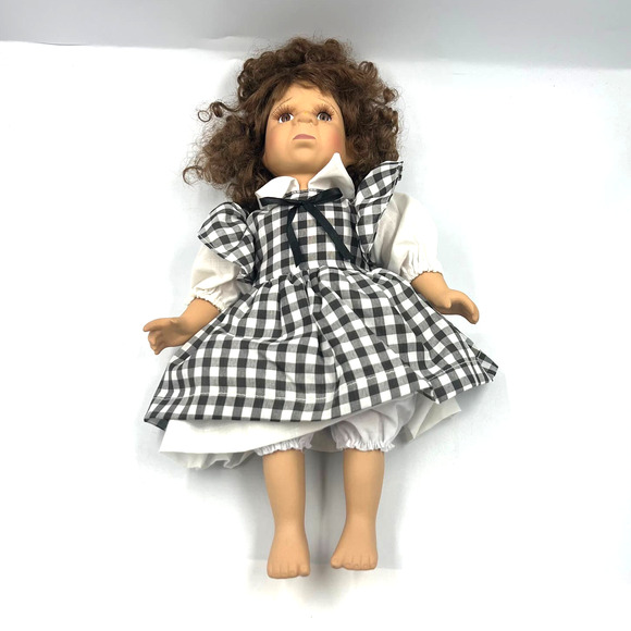 GIGO Gi-Go Porcelain Collector Pouting Crying Baby Doll Expressions 17 Inch - Picture 1 of 10